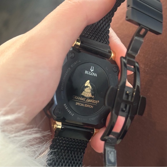 BULOVA precisionist mens watch - Picture 3 of 3